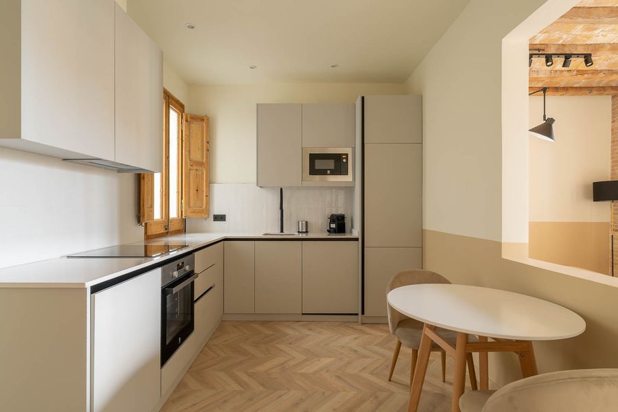 Standard Double Room with Shared Bathroom - 41B5