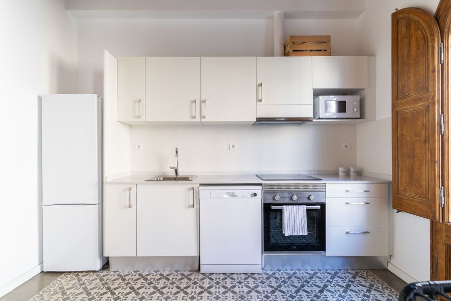 3-Bedroom 2-Bathroom Apartment - 325