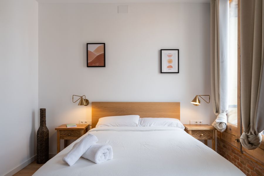 Premium Double Ensuite Room with Balcony - PRAL1A1