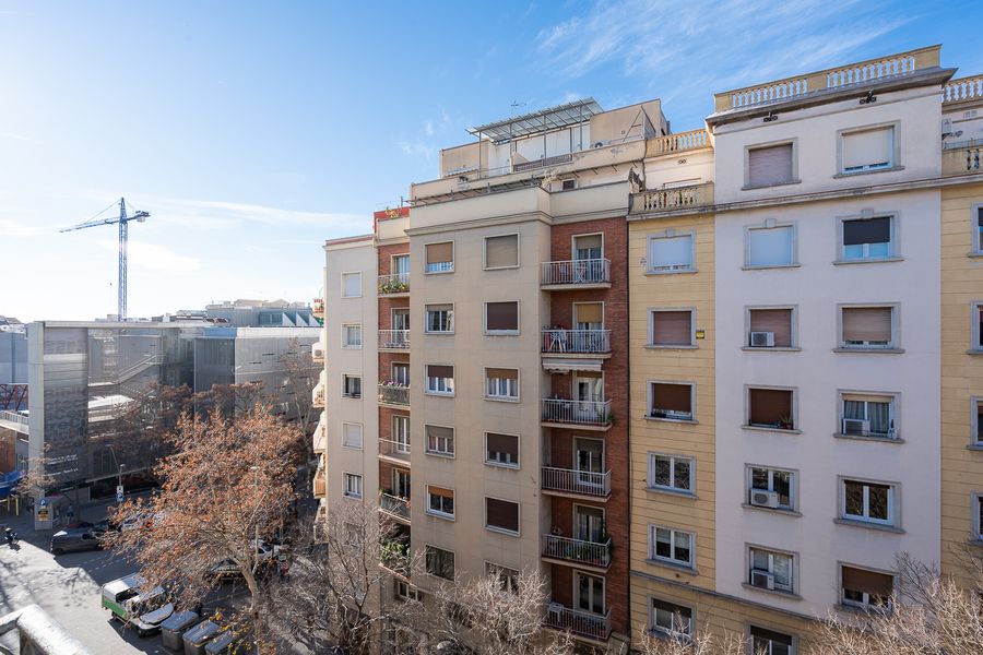 3-Bedroom 1-Bathroom Apartment - 426