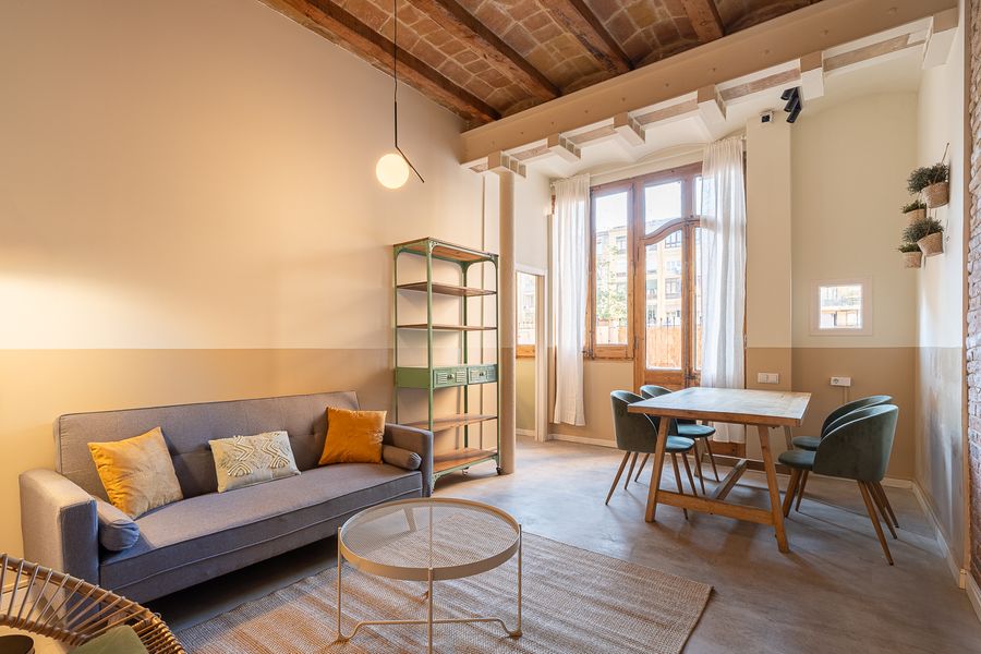 3 Bedroom 2 Bathroom Apartment with Private Terrace - PRAL11