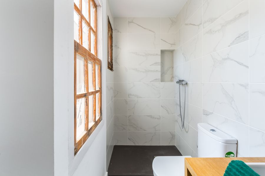 1-Bedroom Penthouse with Terrace - 516