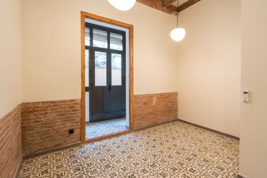 1-Bedroom Apartment with Terrace - PB10