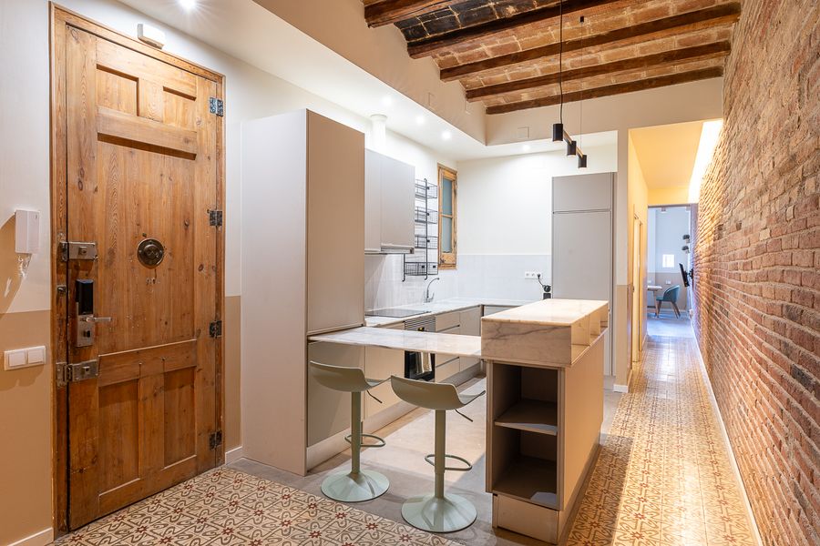 3 Bedroom 2 Bathroom Apartment with Private Terrace - PRAL11
