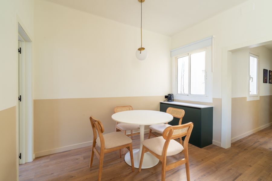 1-Bedroom Penthouse with Terrace - 526