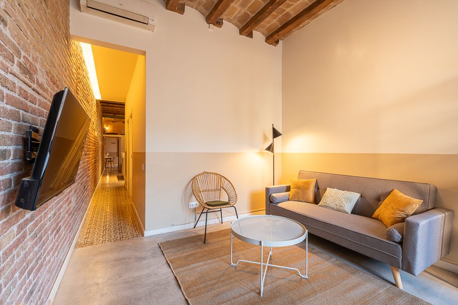 3 Bedroom 2 Bathroom Apartment with Private Terrace - PRAL11