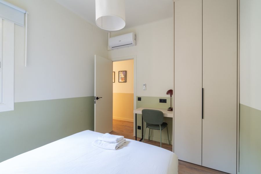 1-Bedroom Penthouse with Terrace - 526