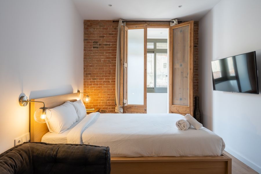 Premium Double Ensuite Room with Gallery - PRAL1B1