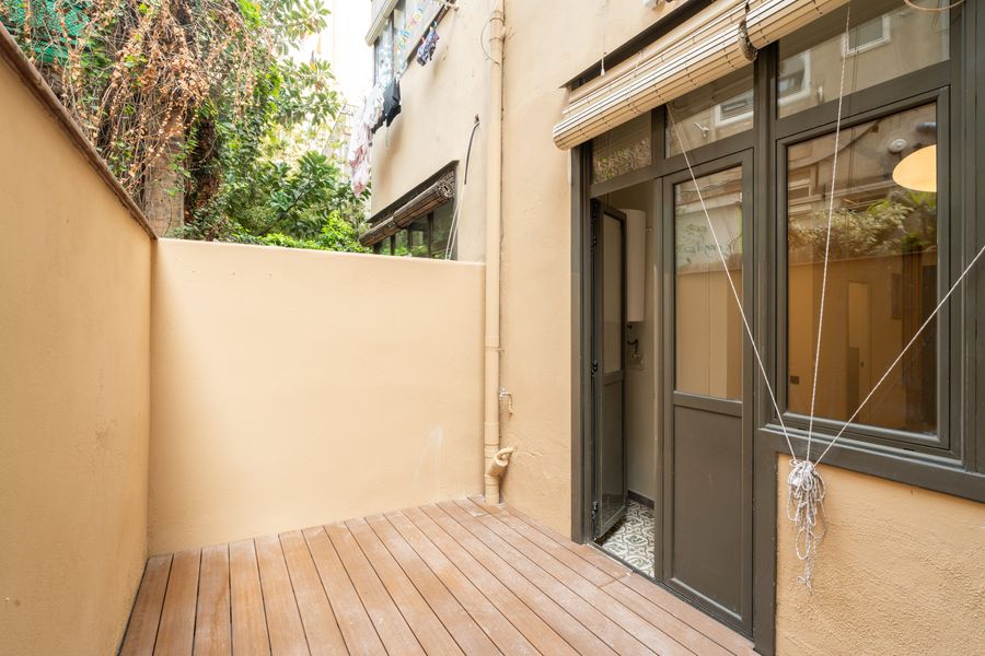 1-Bedroom Apartment with Terrace - PB10