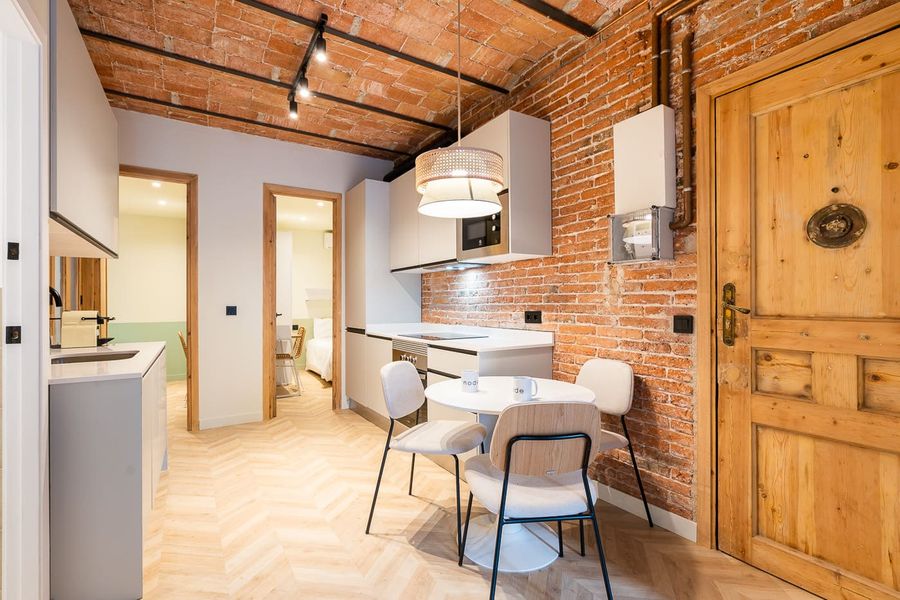 3-Bedroom 2-Bathroom Apartment - 325