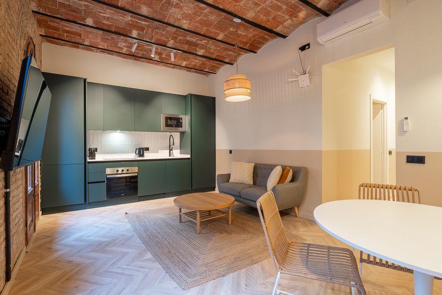 3-Bedroom 2-Bathroom Apartment - PRAL32