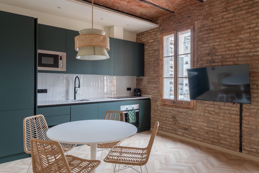 3-Bedroom 2-Bathroom Apartment - 244