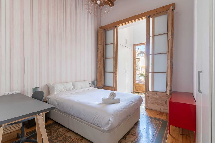 3-Bedroom  2-Bathroom Apartment with Terrace - PRAL11