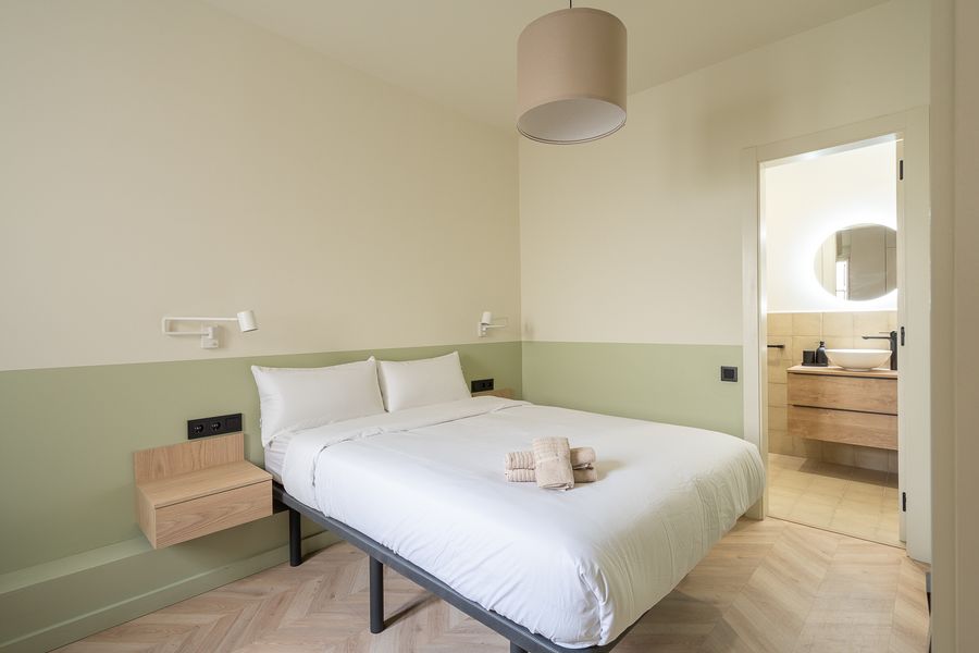 Superior Double Ensuite Room - 42B5