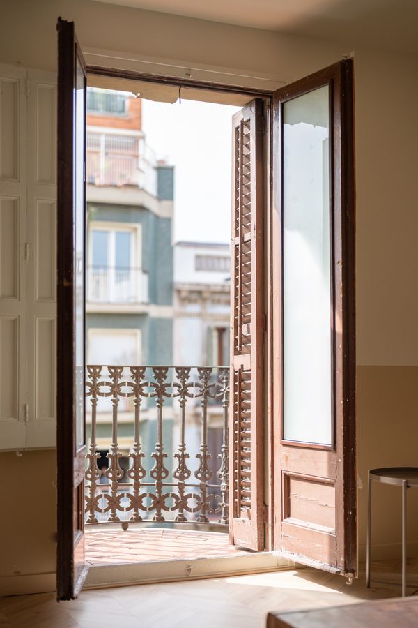 Essential Single Room with Shared Bathroom and Balcony - 42A5