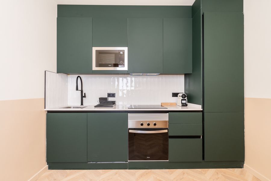 3-Bedroom 1-Bathroom Apartment - 214