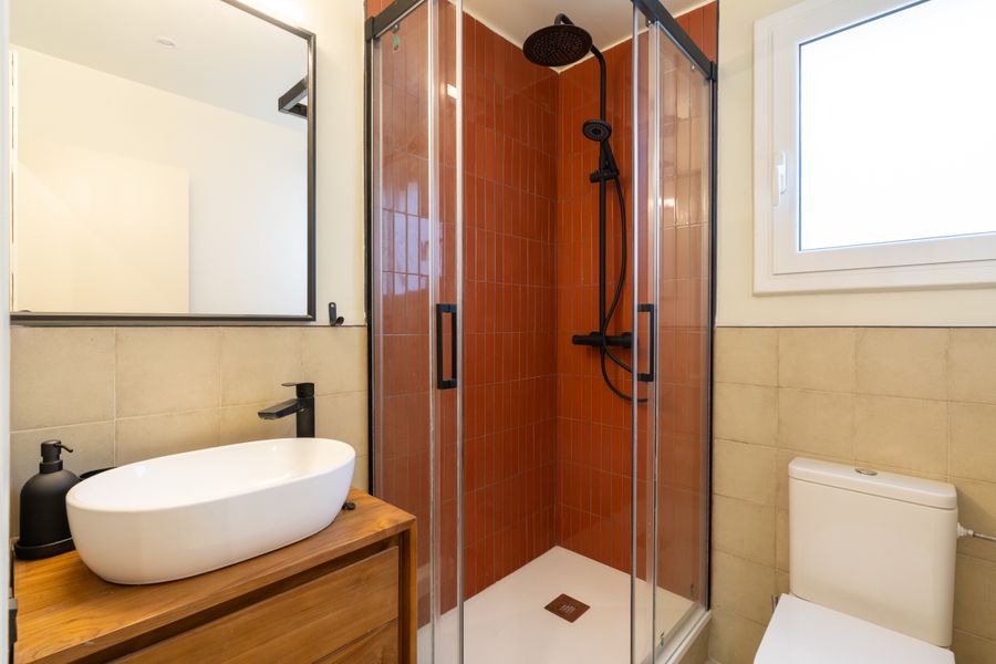 1-Bedroom Penthouse with Terrace - 526