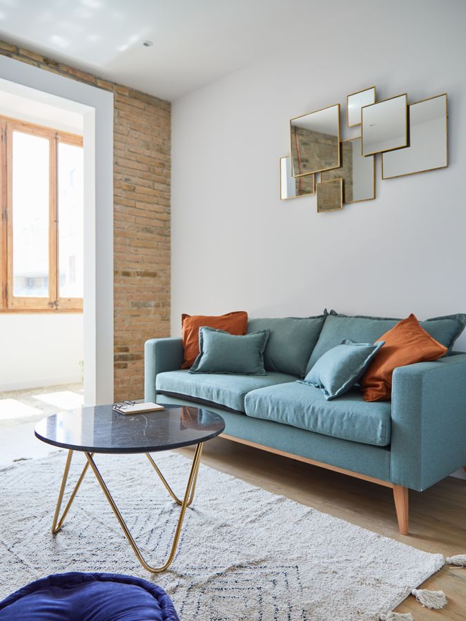 Essential Single Room with Private Bathroom - 32D4