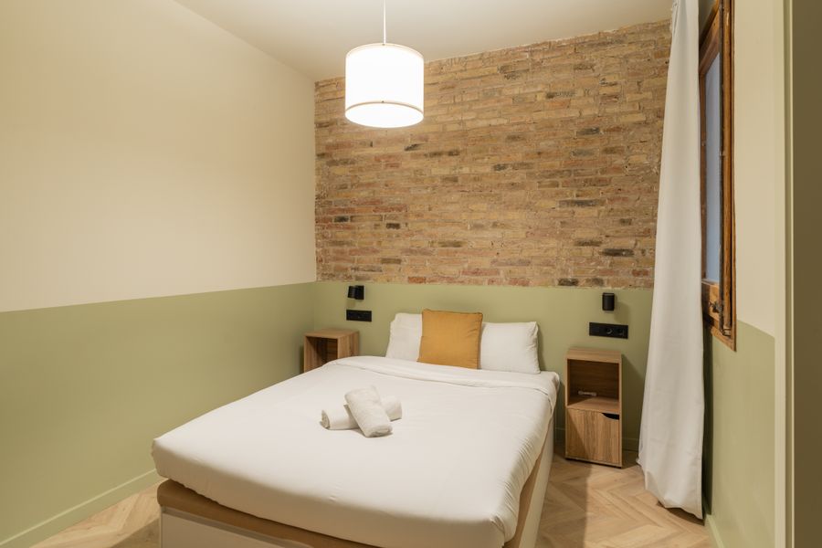 3-Bedroom 3-Bathroom Apartment - PRAL21