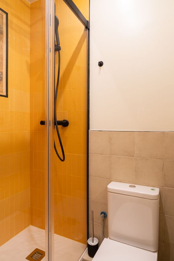 3-Bedroom 3-Bathroom Apartment - PRAL21