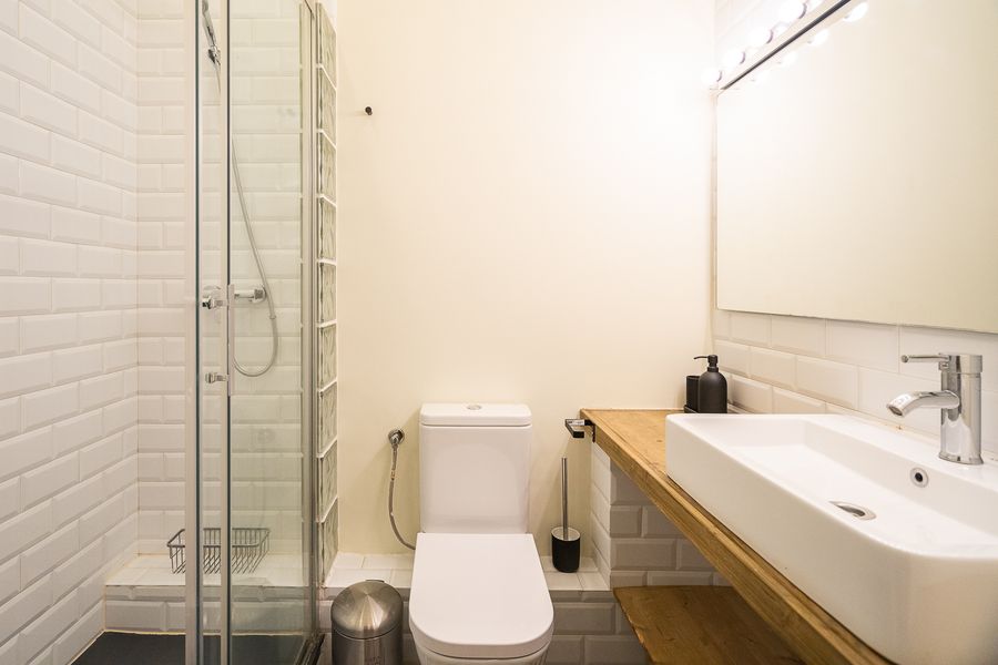 3-Bedroom 2-Bathroom Apartment - PRAL11