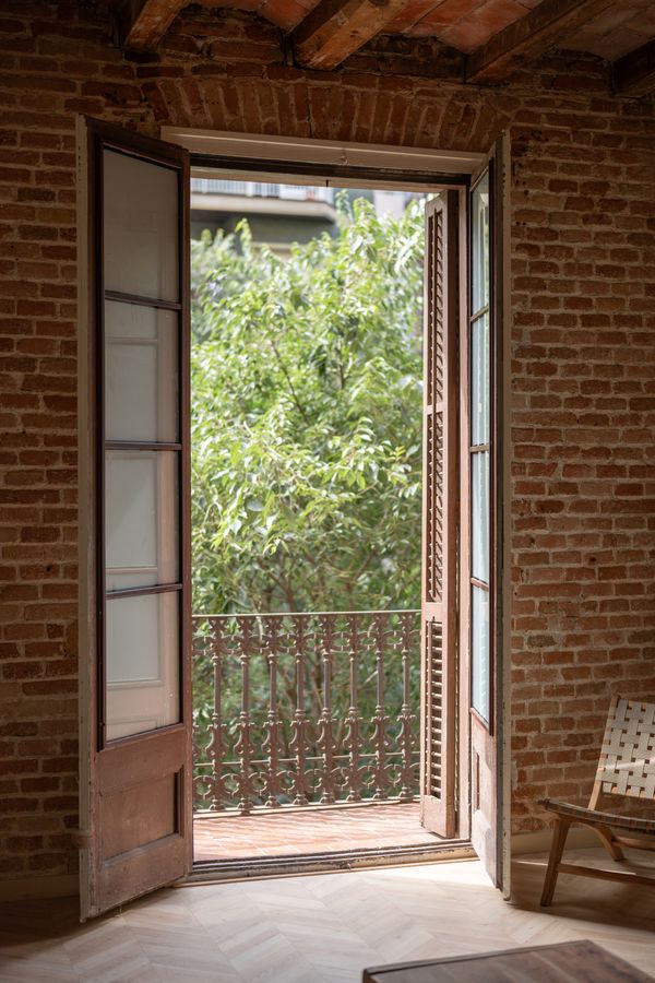 Superior Double Room with Shared Bathroom and Gallery - 12D2