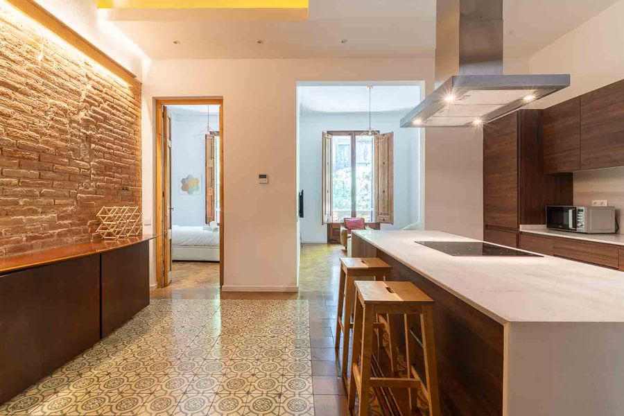 3-Bedroom  2-Bathroom Apartment with Terrace - PRAL11