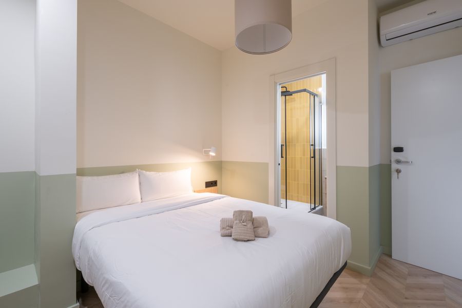Superior Double Ensuite Room - 42E5