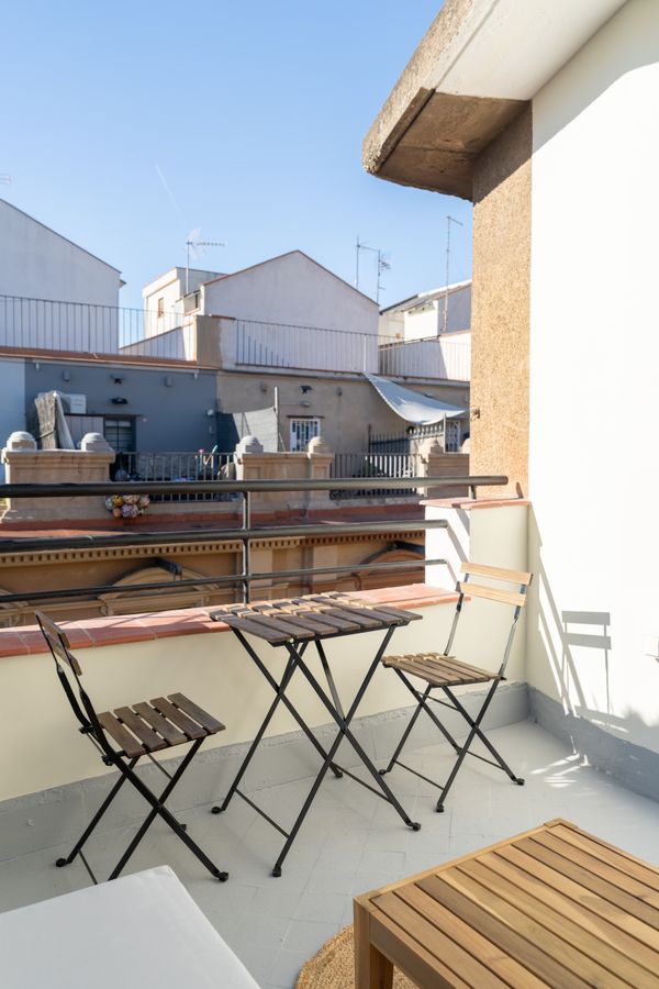 1-Bedroom Penthouse with Terrace - 526