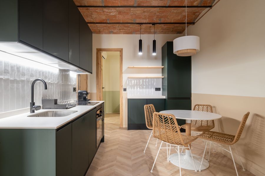 2-Bedroom 2-Bathroom Apartment - 123