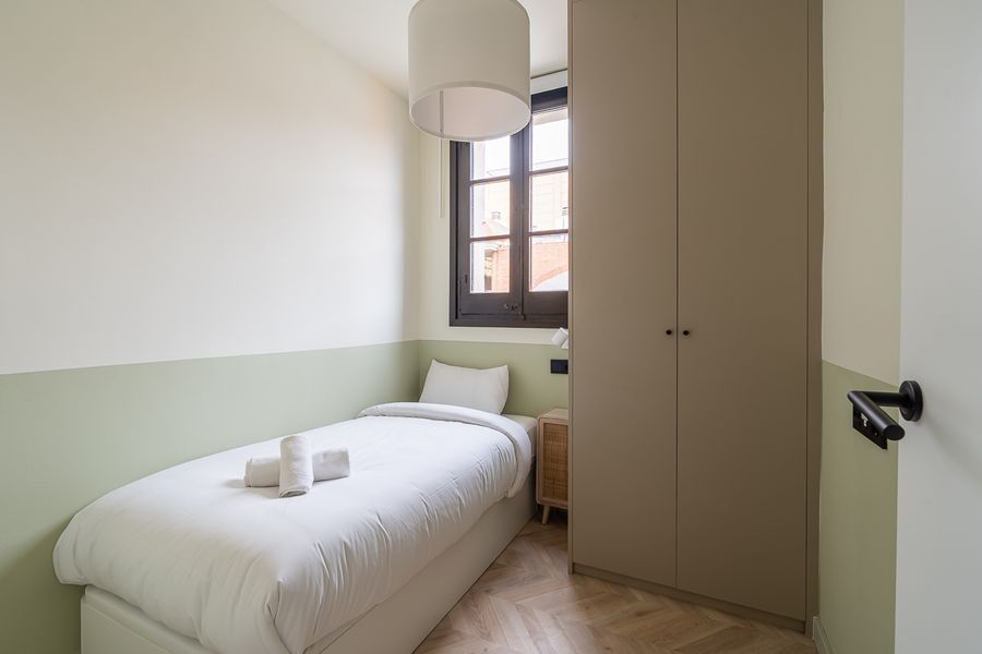 3-Bedroom 1-Bathroom Apartment - 546