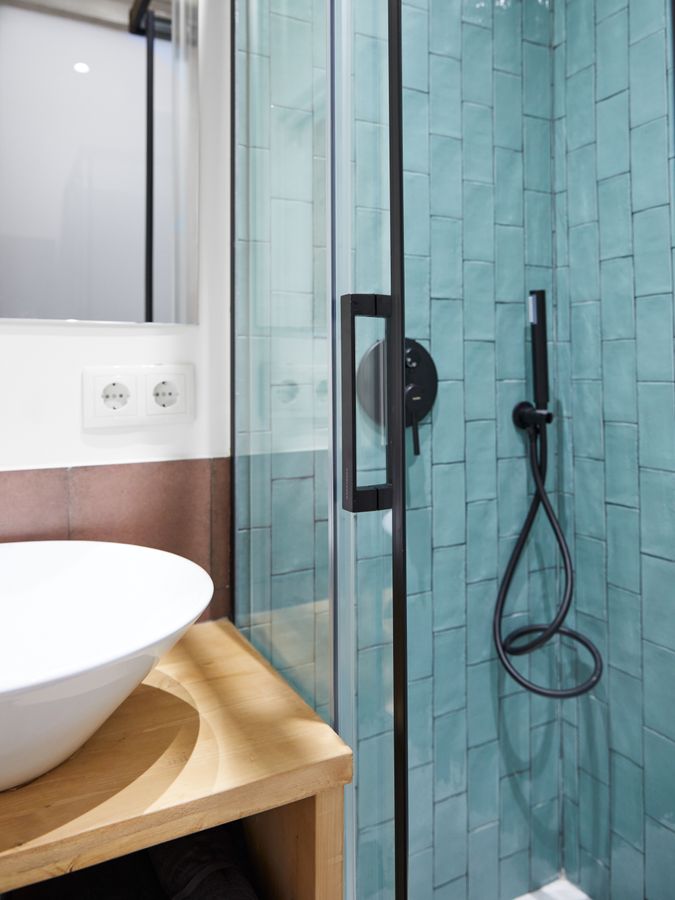 Essential Single Room with Shared Bathroom - 31B4