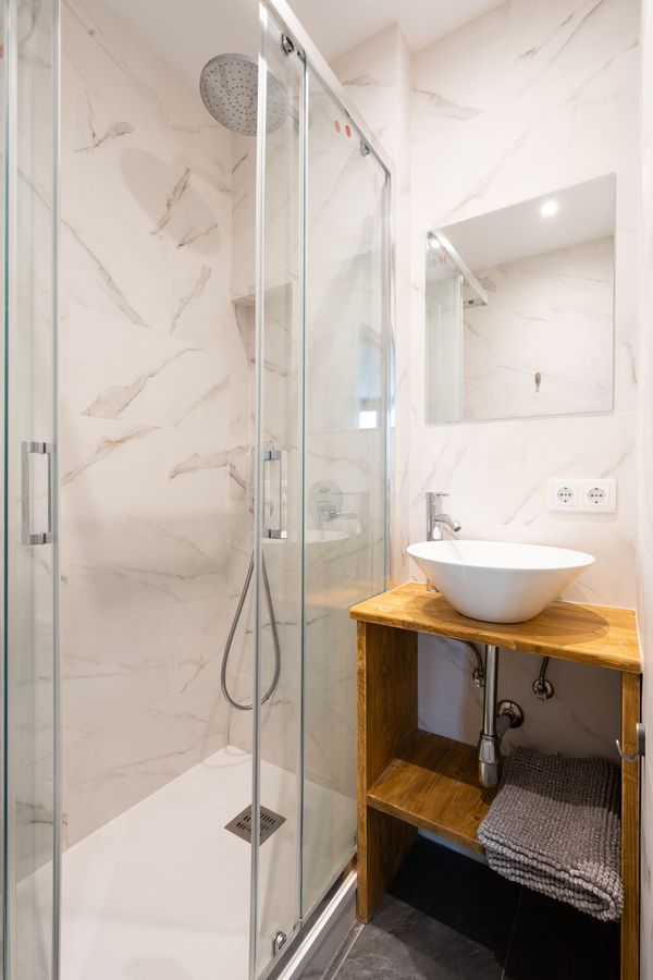 Premium Double Ensuite Room with Balcony - PRAL1A1