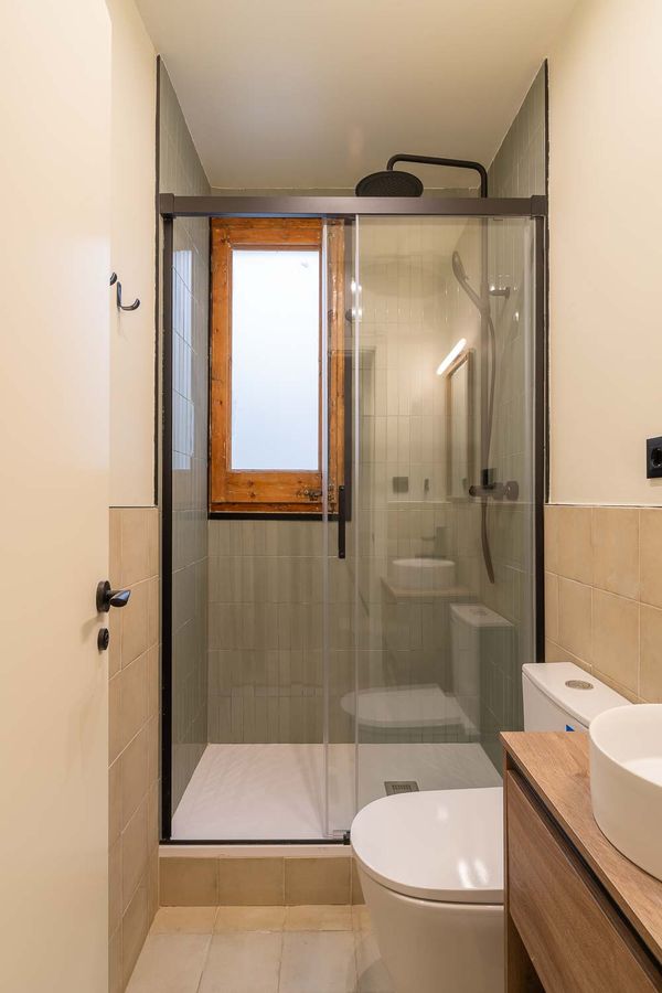 Standar with Private Bathroom - 41C5