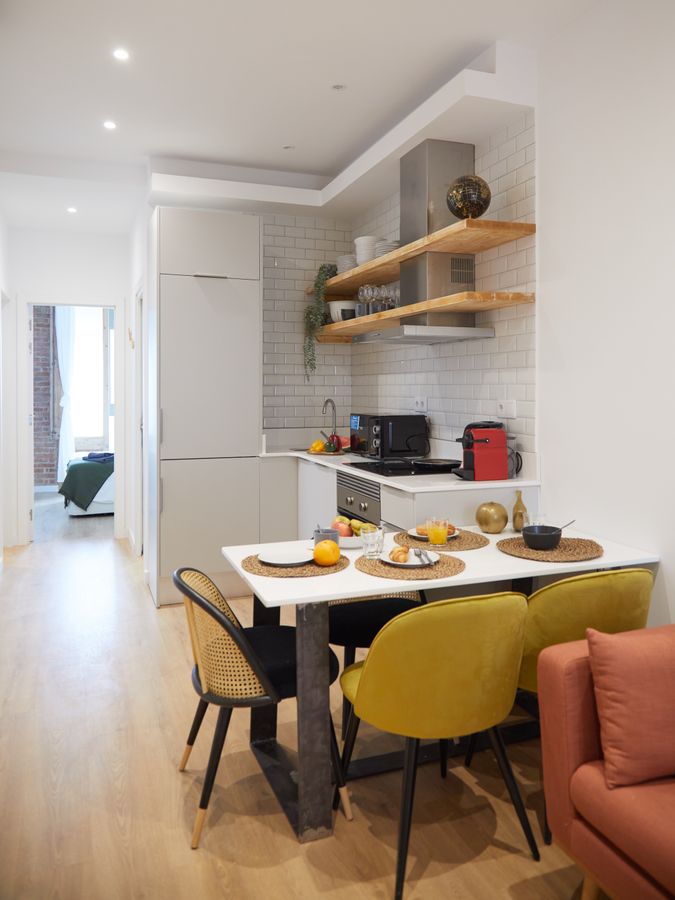 3-Bedroom 2-Bathroom Apartment - 425