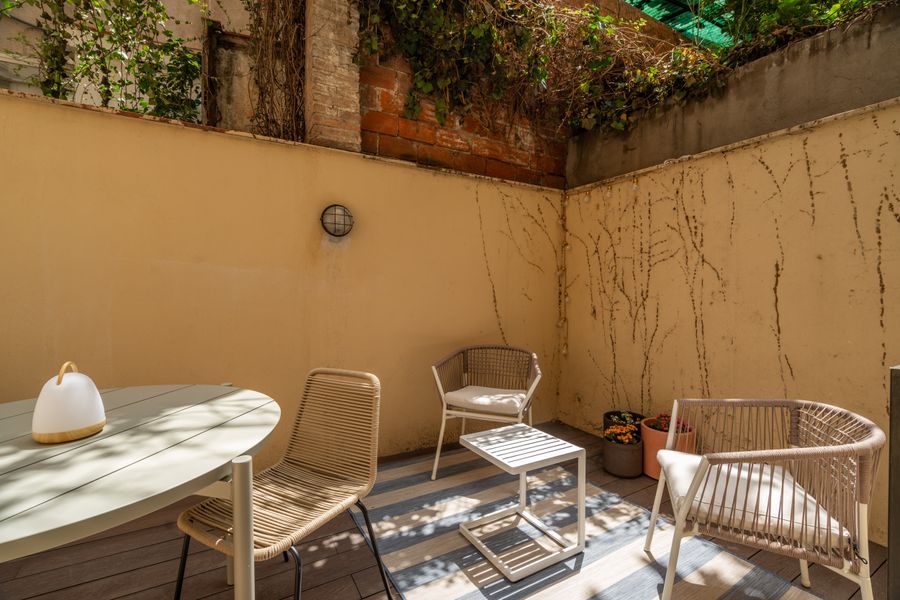 1-Bedroom Apartment with Terrace - PB20
