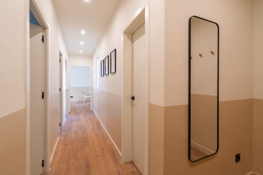 1-Bedroom Penthouse with Terrace - 526