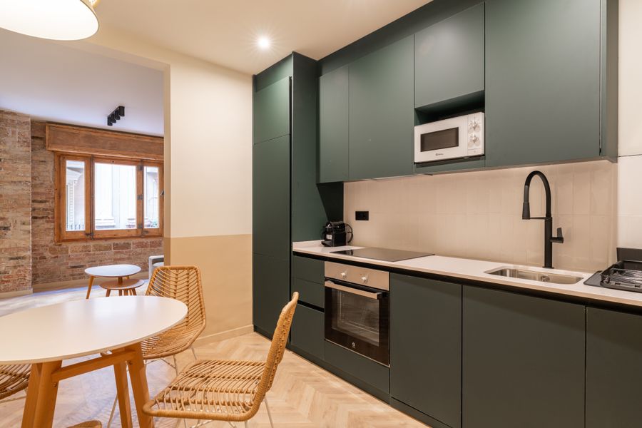3-Bedroom 3-Bathroom Apartment - PRAL21