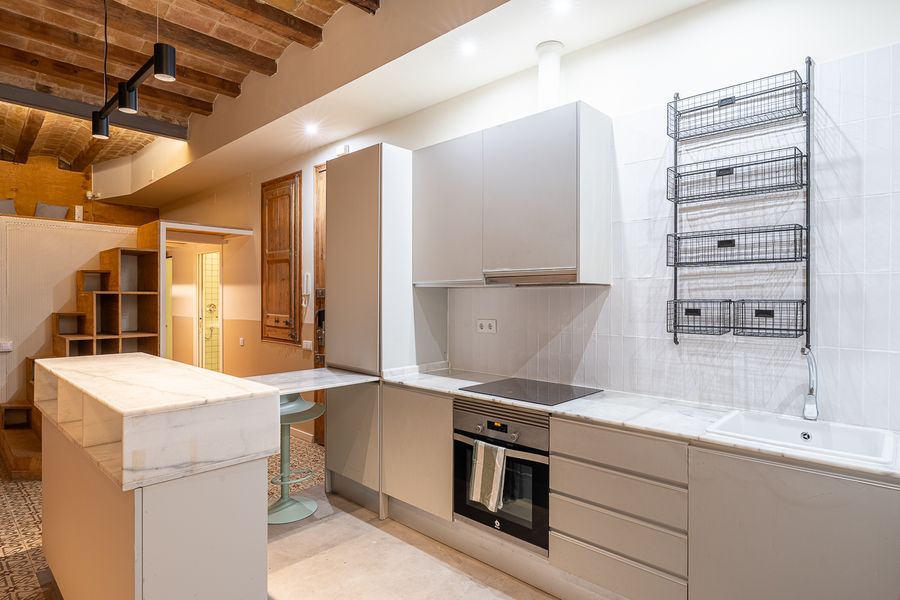 3 Bedroom 2 Bathroom Apartment with Private Terrace - PRAL11