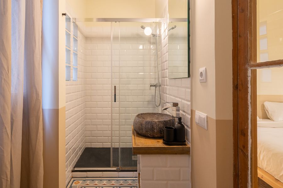 3-Bedroom 2-Bathroom Apartment - PRAL11