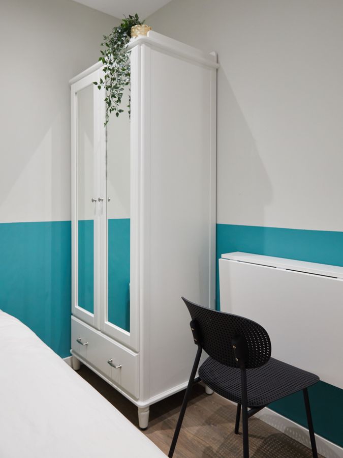 3-Bedroom 2-Bathroom Apartment - 214