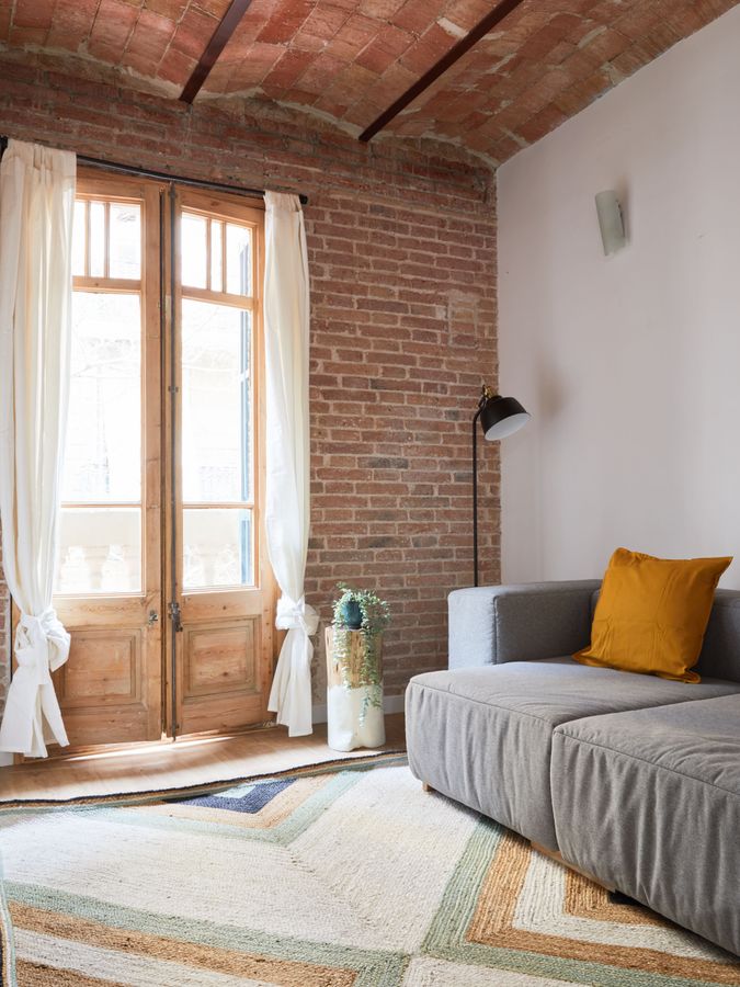 3-Bedroom 1-Bathroom Apartment - PRAL21
