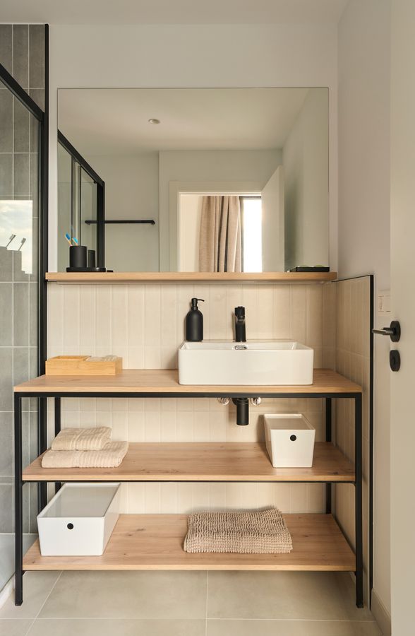 The Two Bedroom (2+1)