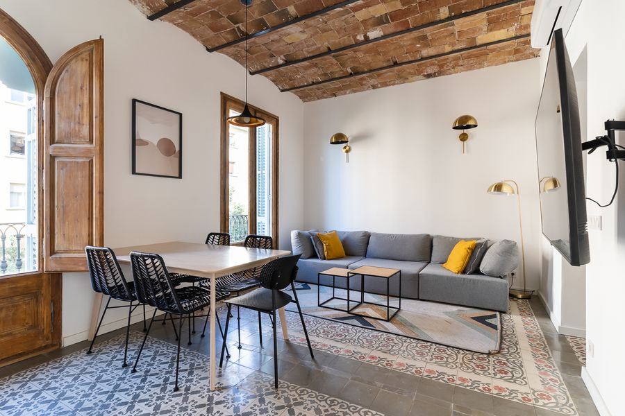 3-Bedroom 2-Bathroom Apartment - 325