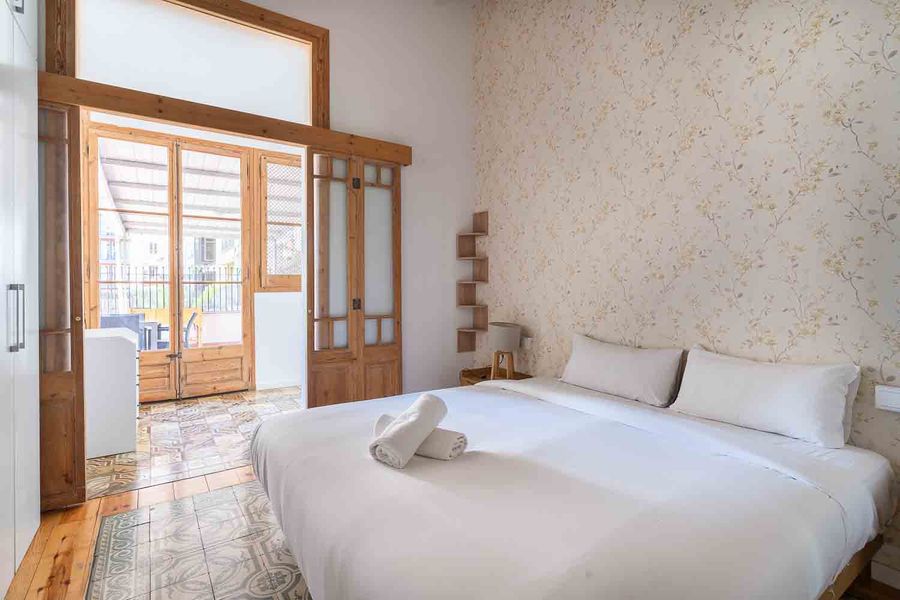 3-Bedroom  2-Bathroom Apartment with Terrace - PRAL11