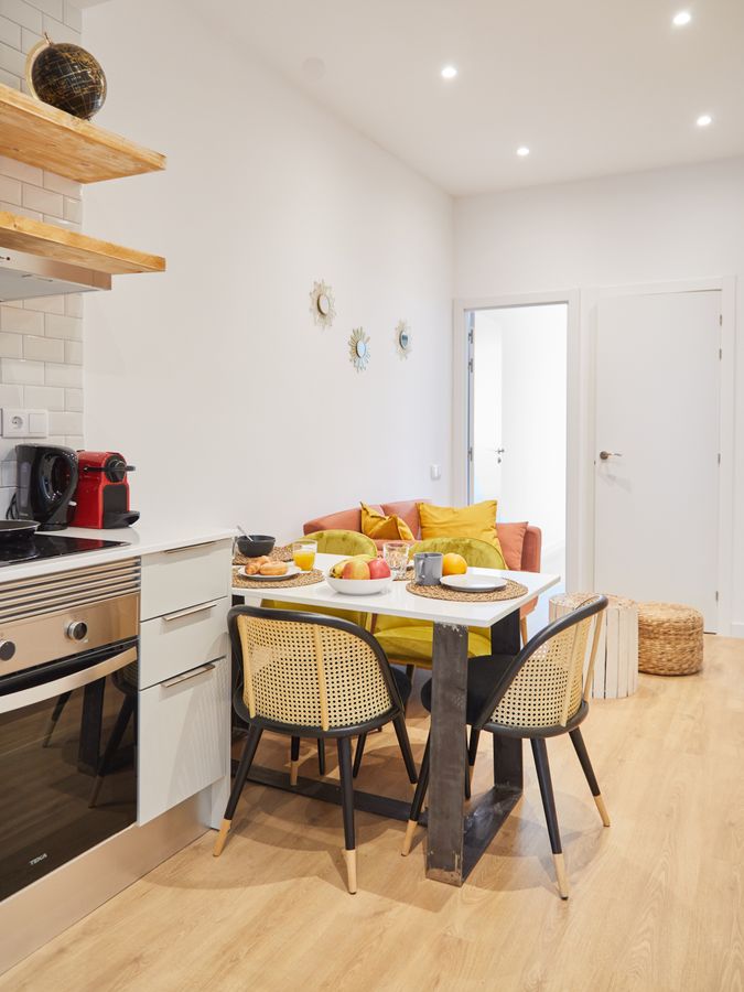 3-Bedroom 2-Bathroom Apartment - 425