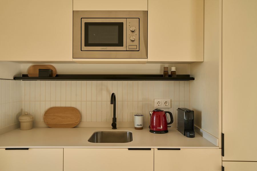 The Two Bedroom (2+1)