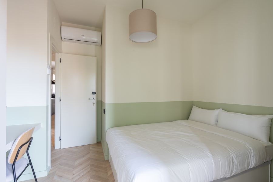 Superior Double Room with Shared Bathroom and Gallery - 12D2