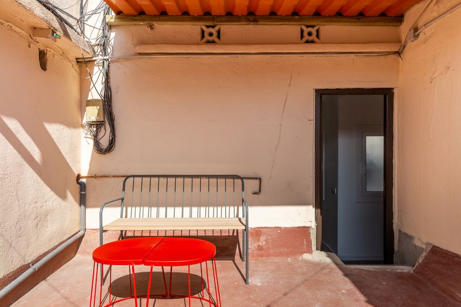 2-Bedroom 1-Bathroom Penthouse with Terrace - 517
