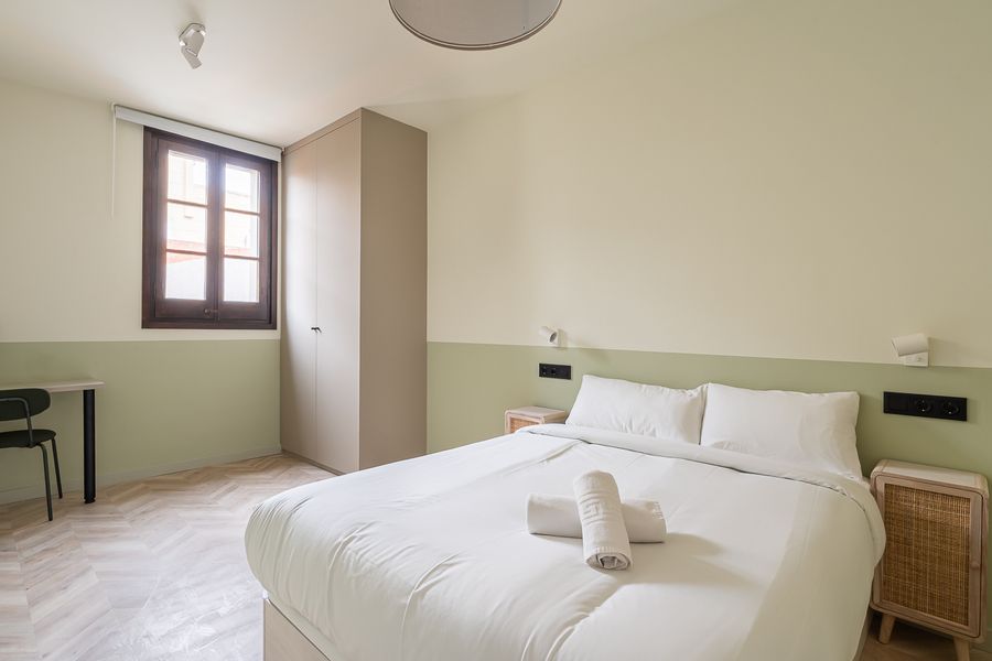 2-Bedroom 2-Bathroom Apartment - PRAL51